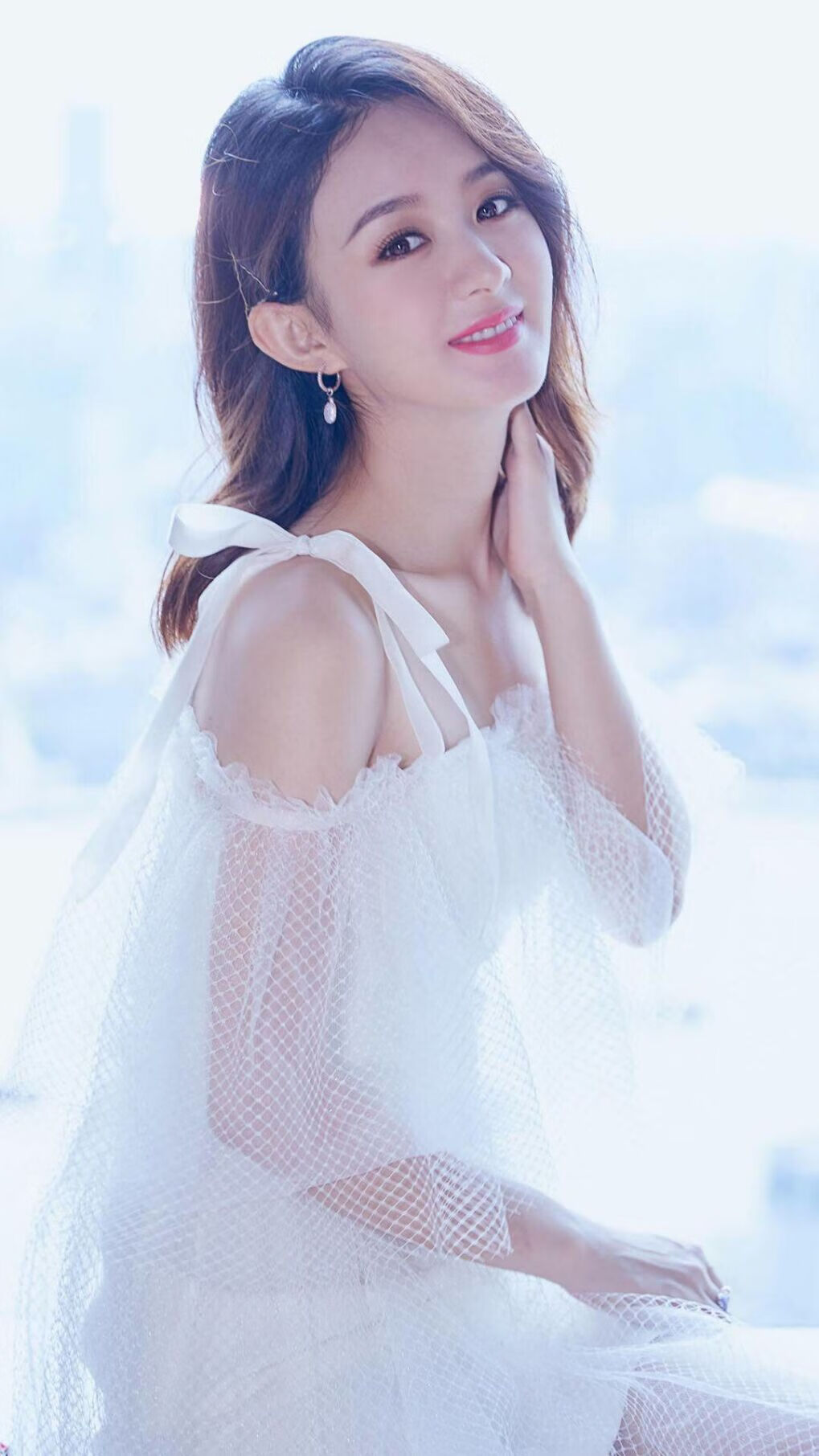 九游电竞平台官网-2018年西部决赛：库里在关键时刻连续远投六连中，帮助勇士逆转及时追平对手